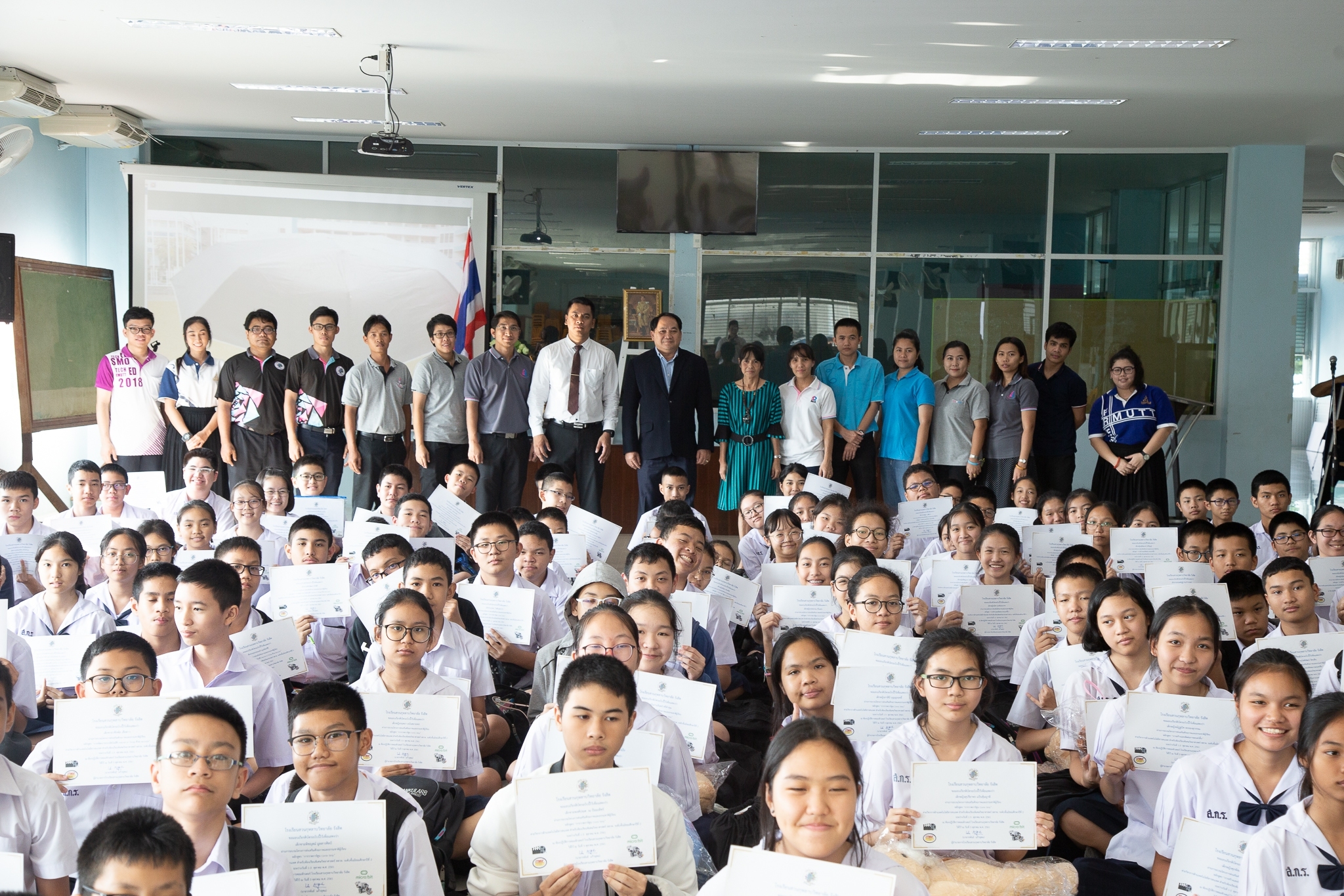 ค่ายเทคโนโลยีสำหรับห้องเรียนพิเศษวิทยาศาสตร์ ม.2